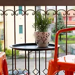 Paprika 1966 Comfort Zone Con Parcheggio Privato شقة سافيغليانو
