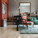 Paprika 1966 Comfort Zone Con Parcheggio Privato شقة *