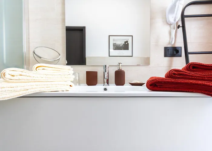 Paprika 1966 Comfort Zone Con Parcheggio Privato Daire *